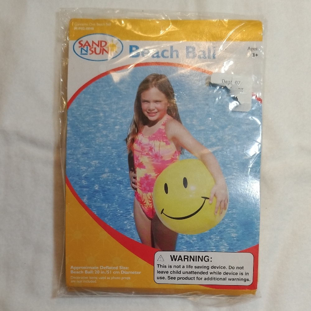 Kids Happy Face Beach Ball BRAND NEW